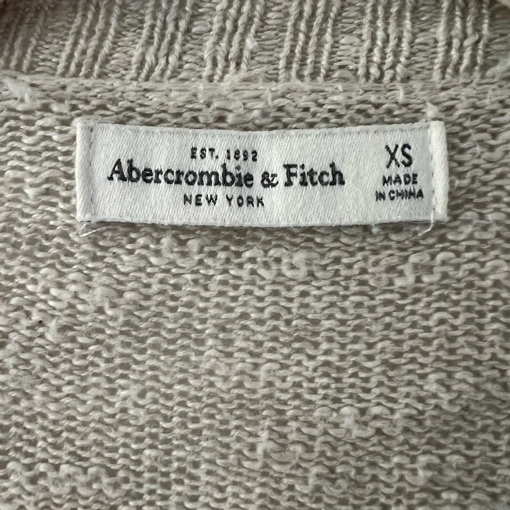 Abercrombie & Fitch Women’s Y2K Cream Cardigan With Moose Logo Size XS - Picture 4 of 6